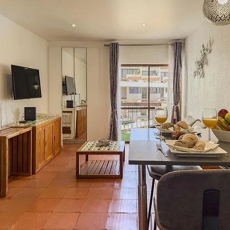 #409 Getaway With Shared Pool * Albufeira